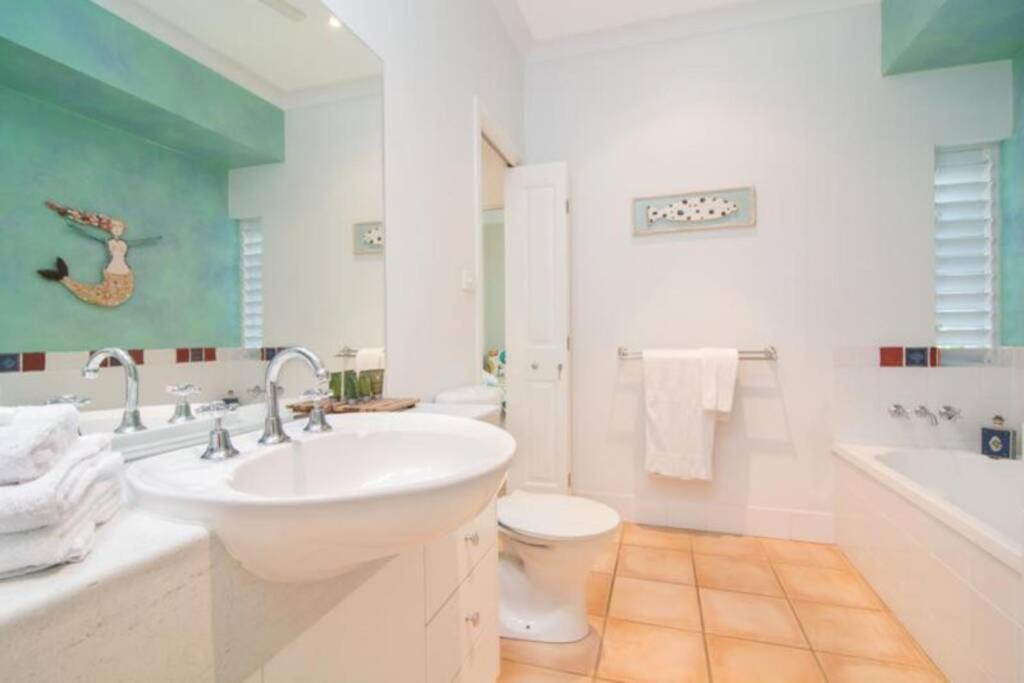 Villa Beauty Tiny Walk To Sea Port Douglas Esterno foto