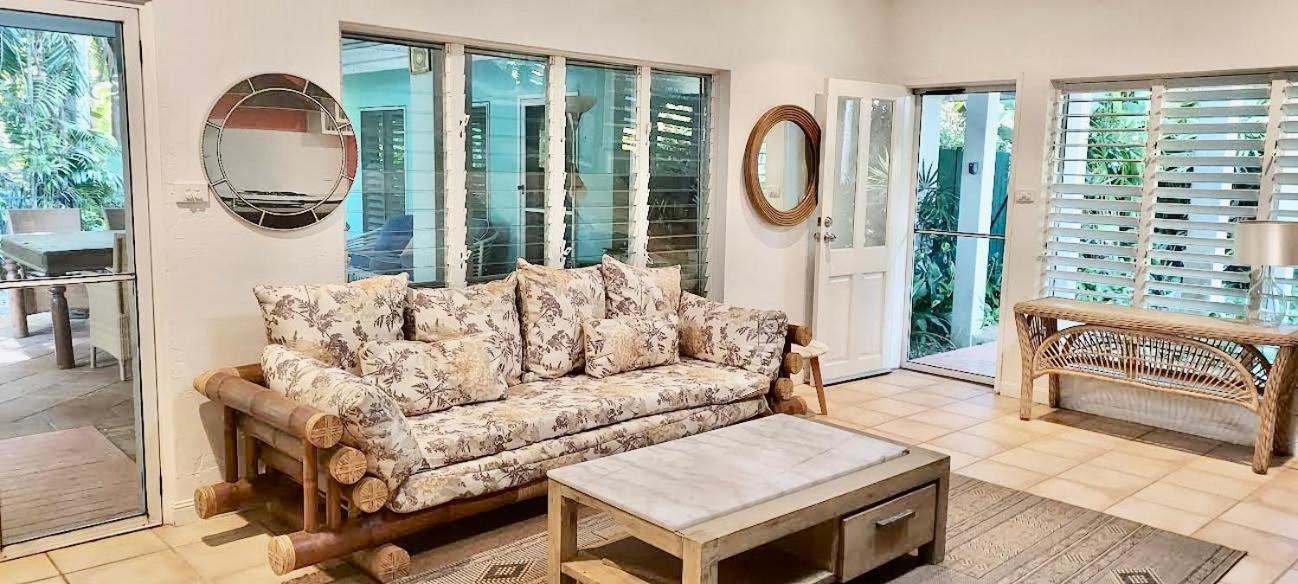 Villa Beauty Tiny Walk To Sea Port Douglas Esterno foto